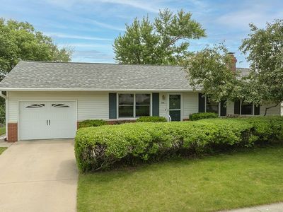 230 Norman Dr NE