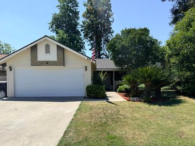 851 N Crenshaw Street