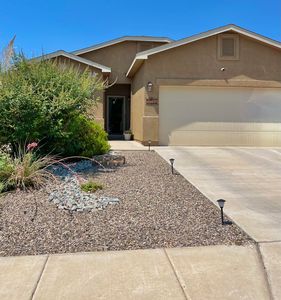 4011 Desert Lupine Dr NE