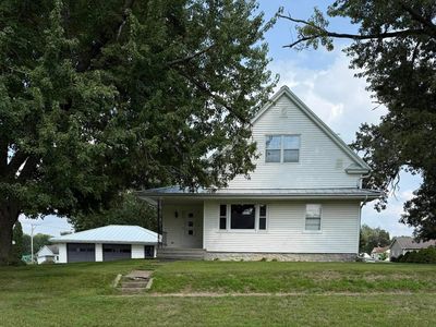 Property at 205 Grand Ave SW, Shellsburg, IA