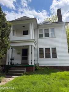 1117 Alcott St