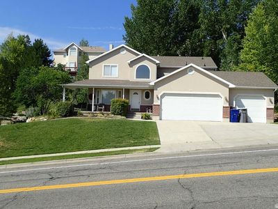 921 E Eaglewood Dr