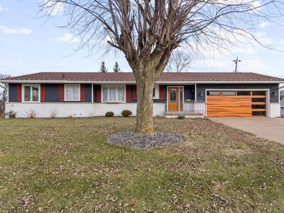 3719 N Thornwood Ave