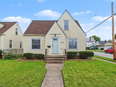 3211 North Ave