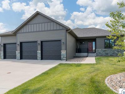 Property at 1929 Lexington Ln, North Mankato, MN