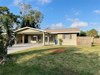 Property at 1941-1943 Forked Creek Dr, Englewood, FL