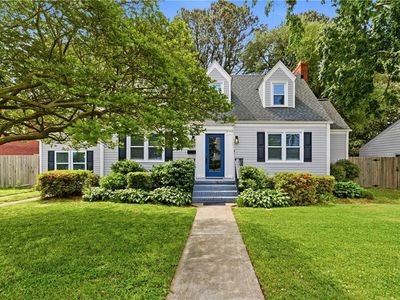 1049 N Lexan Cres