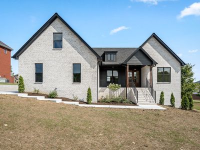 135 Pin Oak Dr