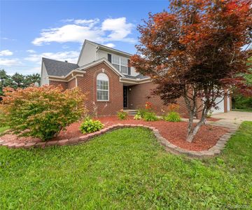 5864 Willow Ridge Dr