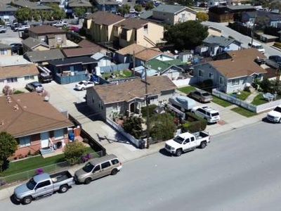 Echo Ave