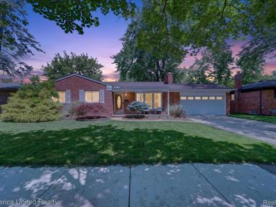 Property at 29114 Lori St, Livonia, MI