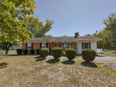84 Harmony Dr