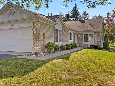 10939 Lexington Dr