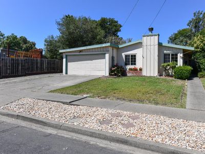 2763 Main Street