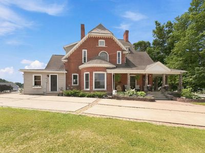 1305 S Kankamp Rd