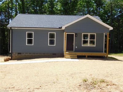 140 Crestwood Cir