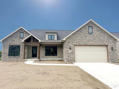 798 E Sweet Briar Ln