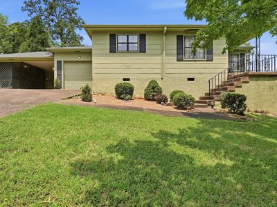 1281 W Fairfax Dr