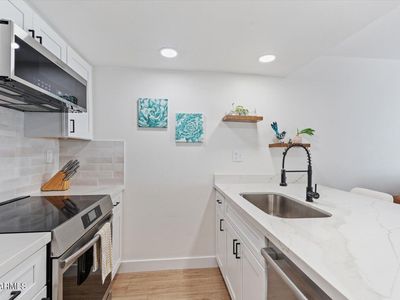 3033 E Devonshire Ave UNIT 2003