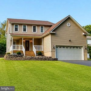 8115 Oak Wood Dr