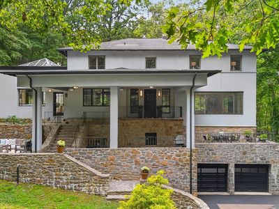 7 Cyrus Field Road
