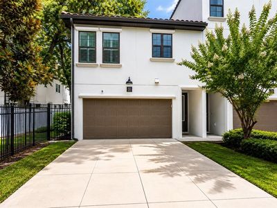 412 S ALBANY AVENUE #3