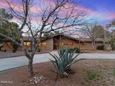 1710 W Loma Linda Dr