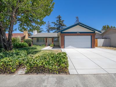519 Crested Drive
