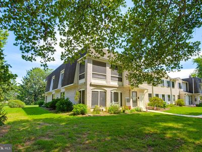 111 Valleybrook Dr