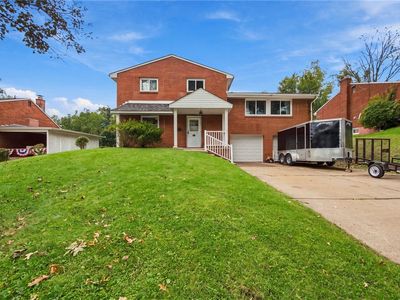 537 Fieldstone Dr