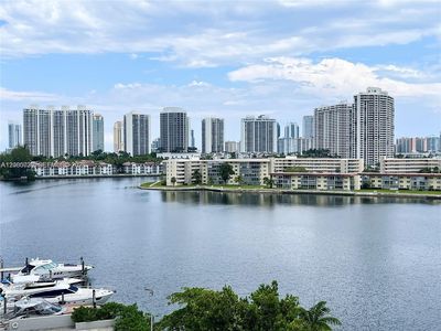 18041 Biscayne Blvd APT 803