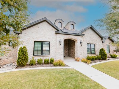 1208 N 14th Pl