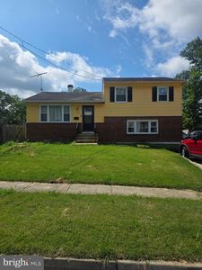 7511 Newberry Ln