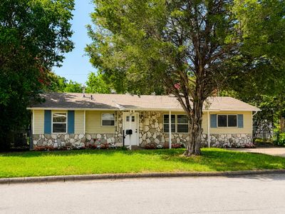 Property at 209 W Southern Ave, Saginaw, TX