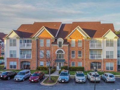 2506 Coach House Way APT 1D