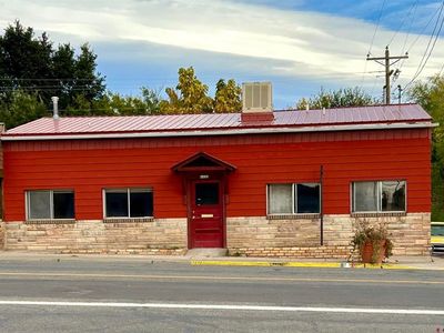 495 A&B Main Street