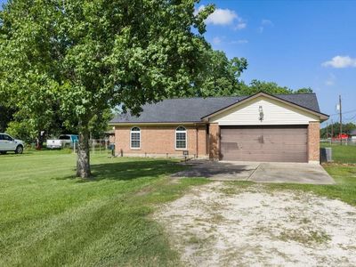 10122 Laurie Ln