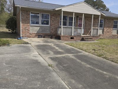 Property at 1 Berkshire Drive, Jacksonville, NC