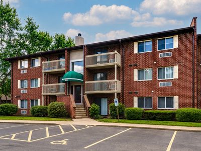880 N Lakeside Dr APT 3A