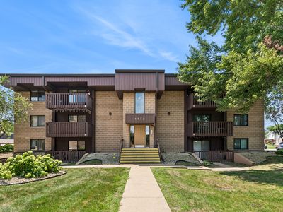 1472 N Rock Run Dr APT 2D