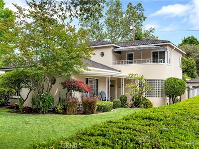 2105 N Heliotrope Dr