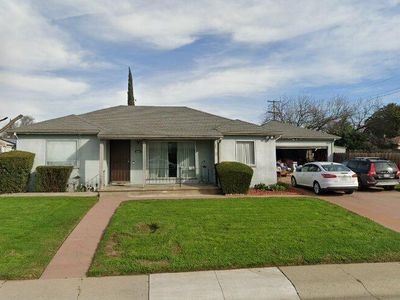 3730 Marine Ave