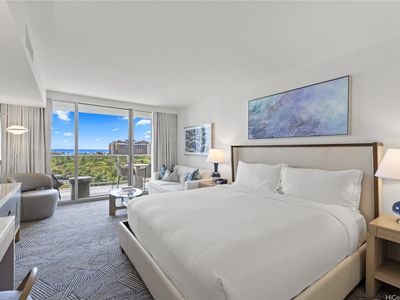 383 Kalaimoku St #1006