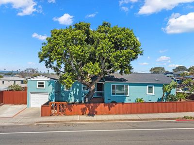 4540 Voltaire St