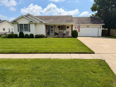 Property at 400 Linden Dr, Saint Joseph, IL