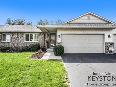 1033 Country Gdns NW