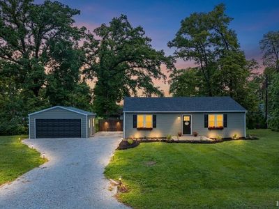 3227 E Randal Dr