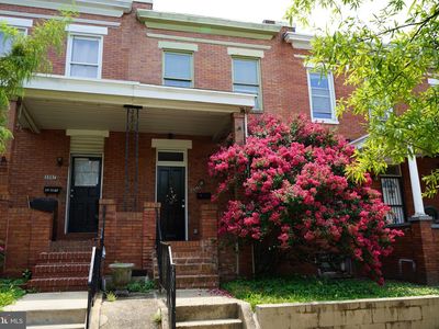 3505 Esther Pl