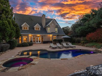 18823 Peninsula Cove Ln