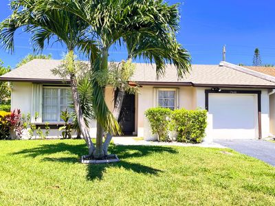 15640 Bottlebrush Circle